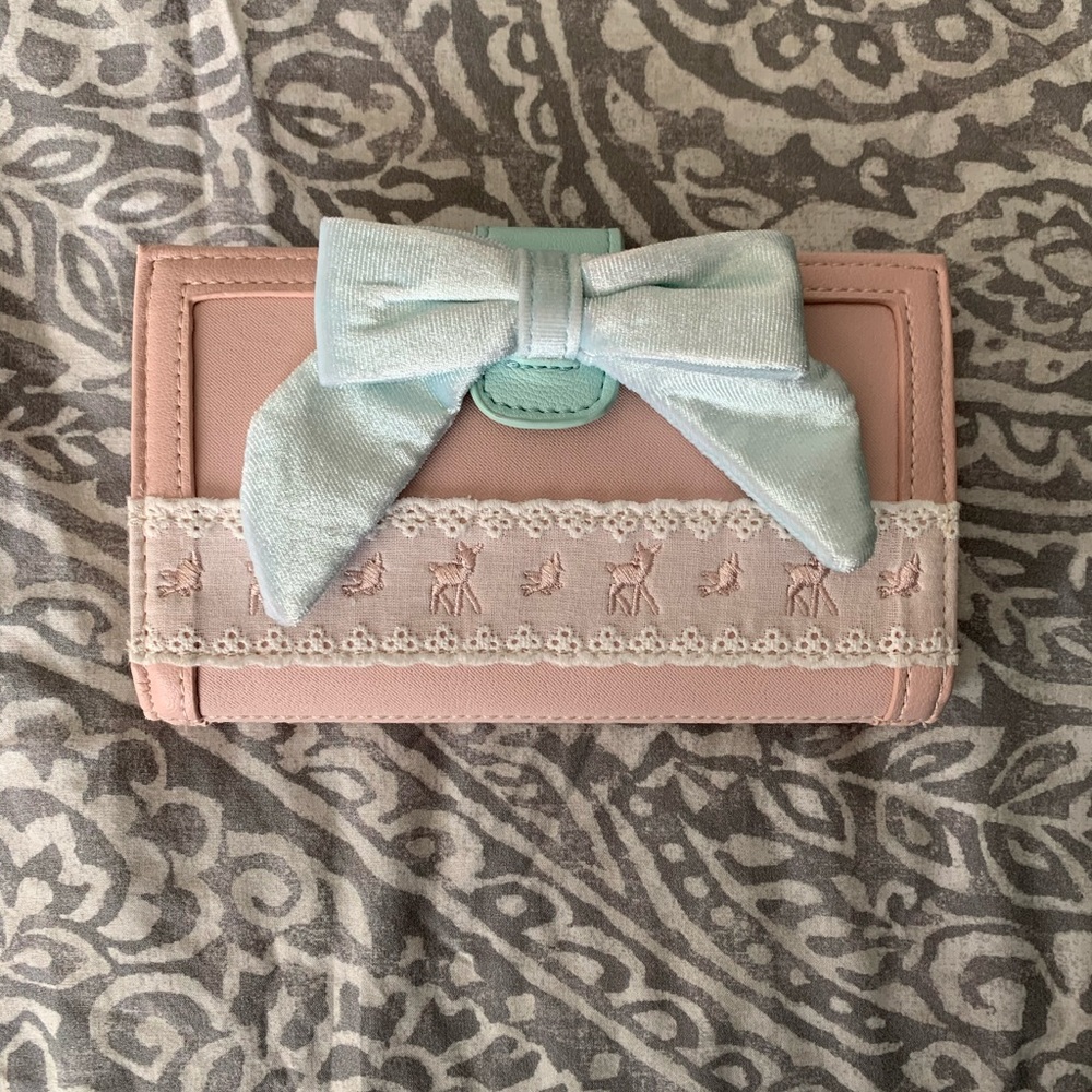 Disney Snow White Loungefly Wallet